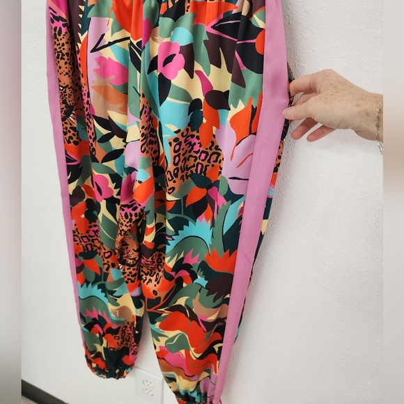 CROSBY by Mollie Burch Leopard Jungle Print Multicolor Abstract Top & Pants Set - Picture 6 of 9